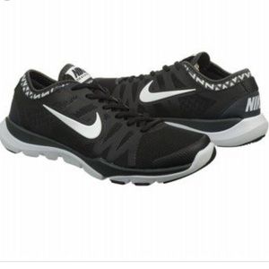 NIKE FLEX SUPREME TR3
